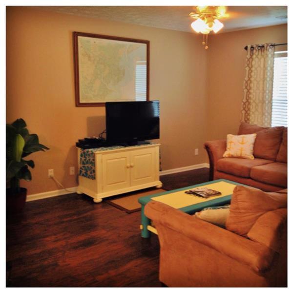 Clean And Cozy House Near Tybee Beaches! Holiday home *