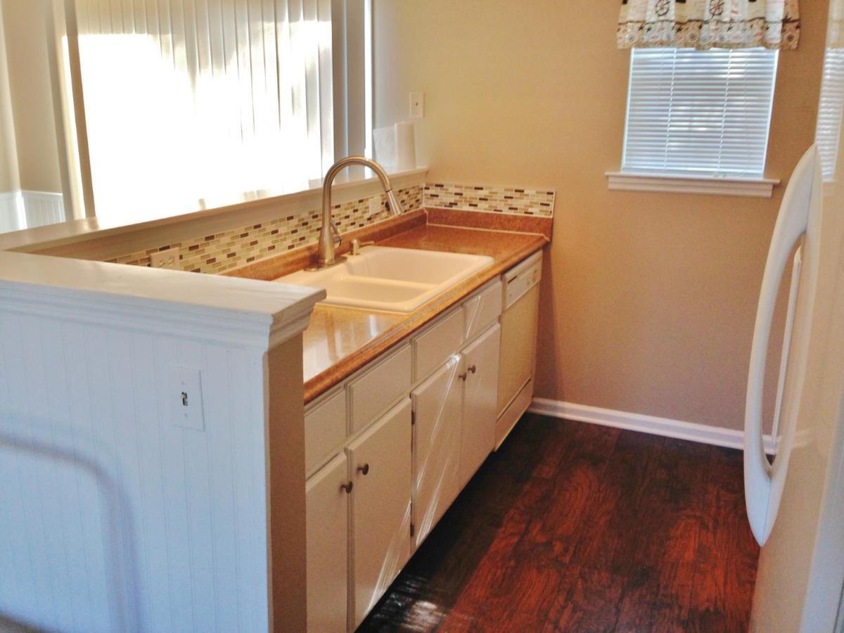 Clean And Cozy House Near Tybee Beaches! Holiday home *